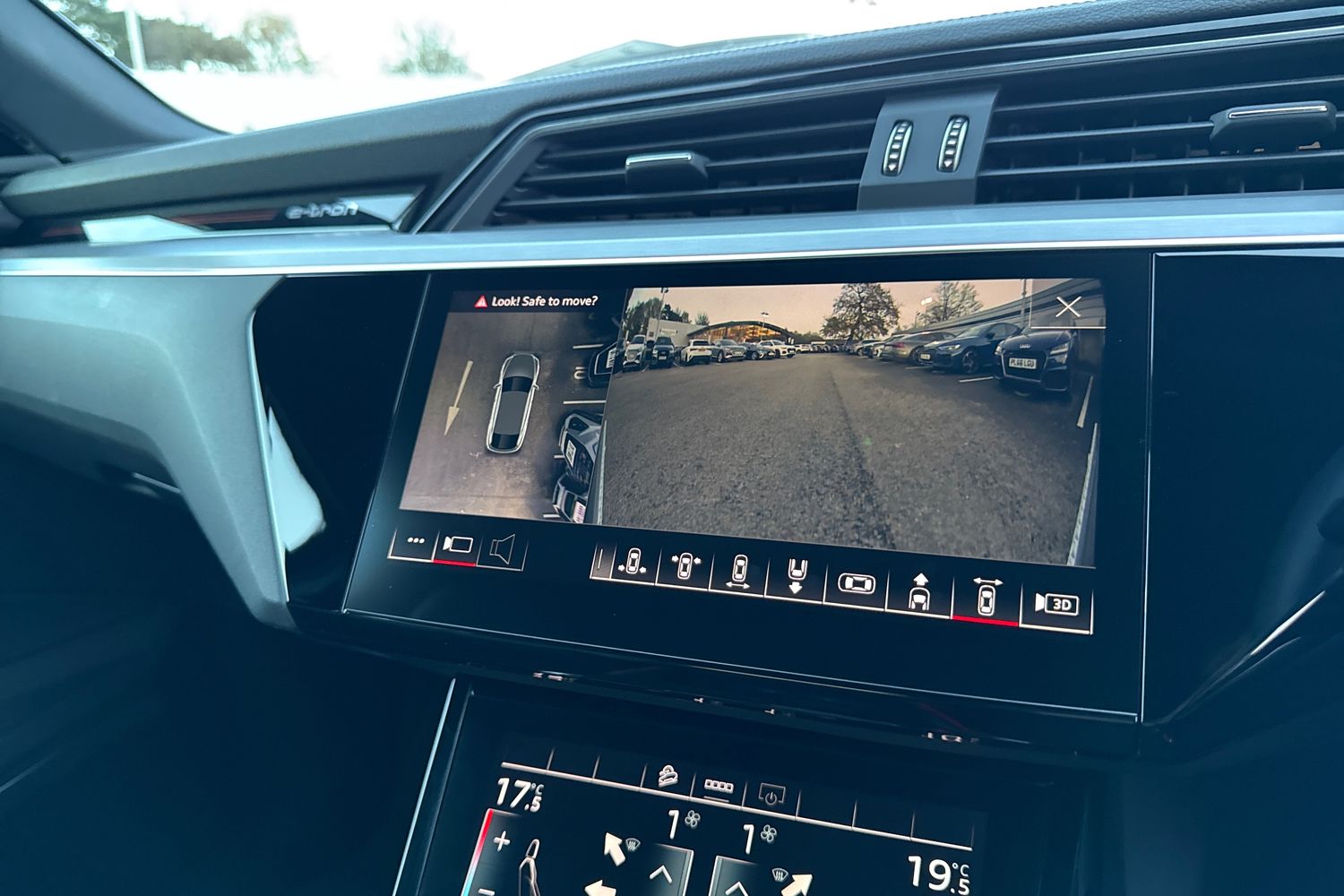 Used Audi e-tron 2021 for sale - 76558091: Photo 34