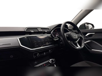 Used Audi Q3 2023 for sale - 78993322: Photo