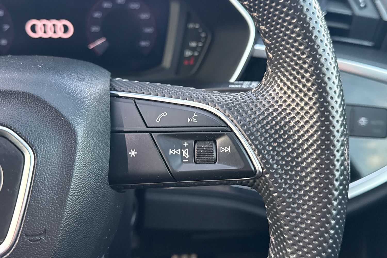 Used Audi Q3 2020 for sale - 77048469: Photo 25