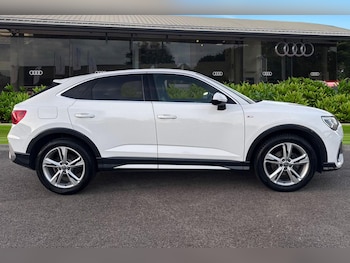 Used Audi Q3 2020 for sale - 77048469: Photo