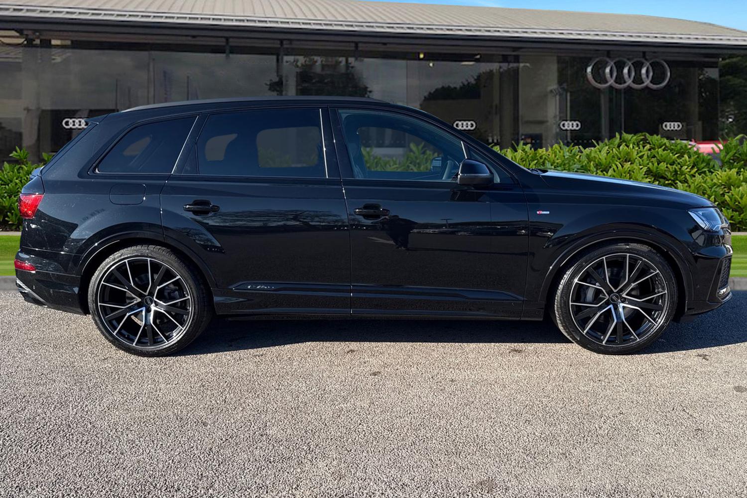 Used Audi Q7 2024 for sale - 78107535: Photo 3