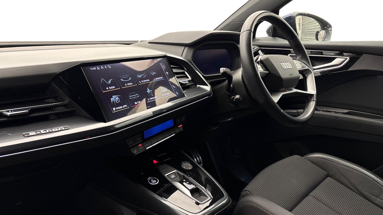 Used Audi Q4 e-tron 2023 for sale - 78092146: Photo 4