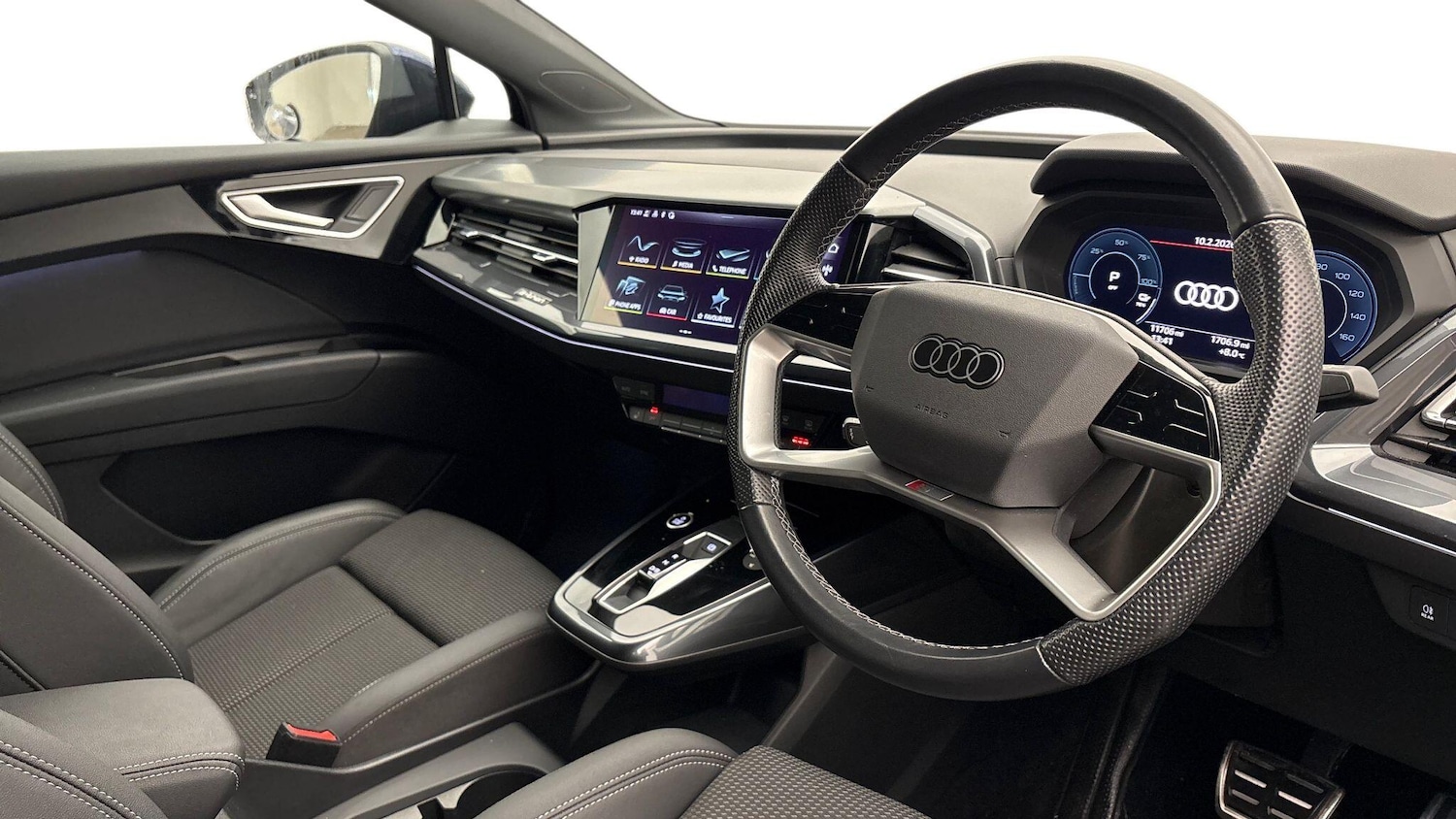 Used Audi Q4 e-tron 2023 for sale - 78092146: Photo 5