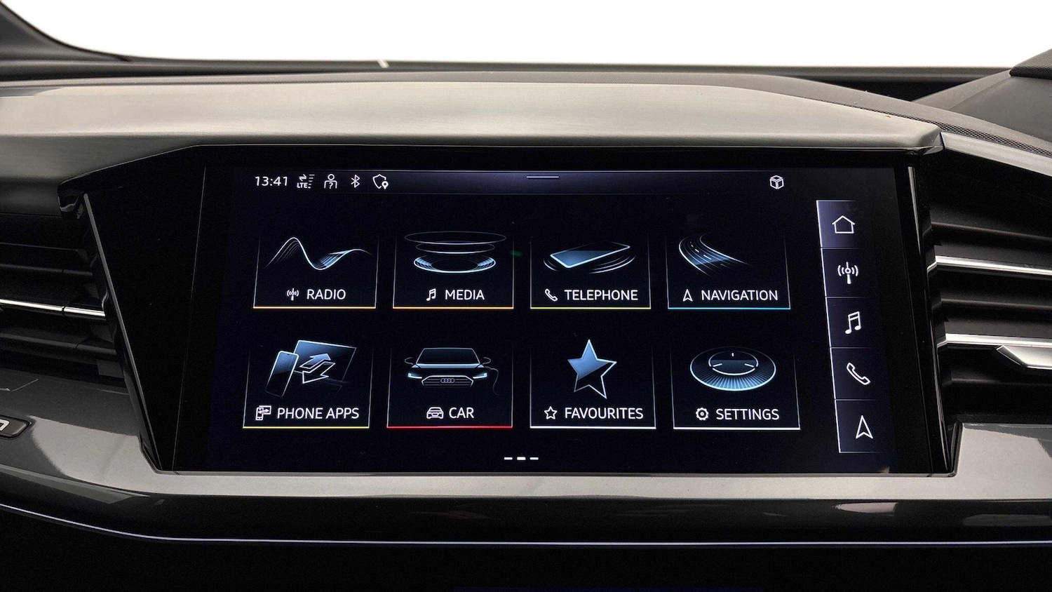 Used Audi Q4 e-tron 2023 for sale - 78092146: Photo 8