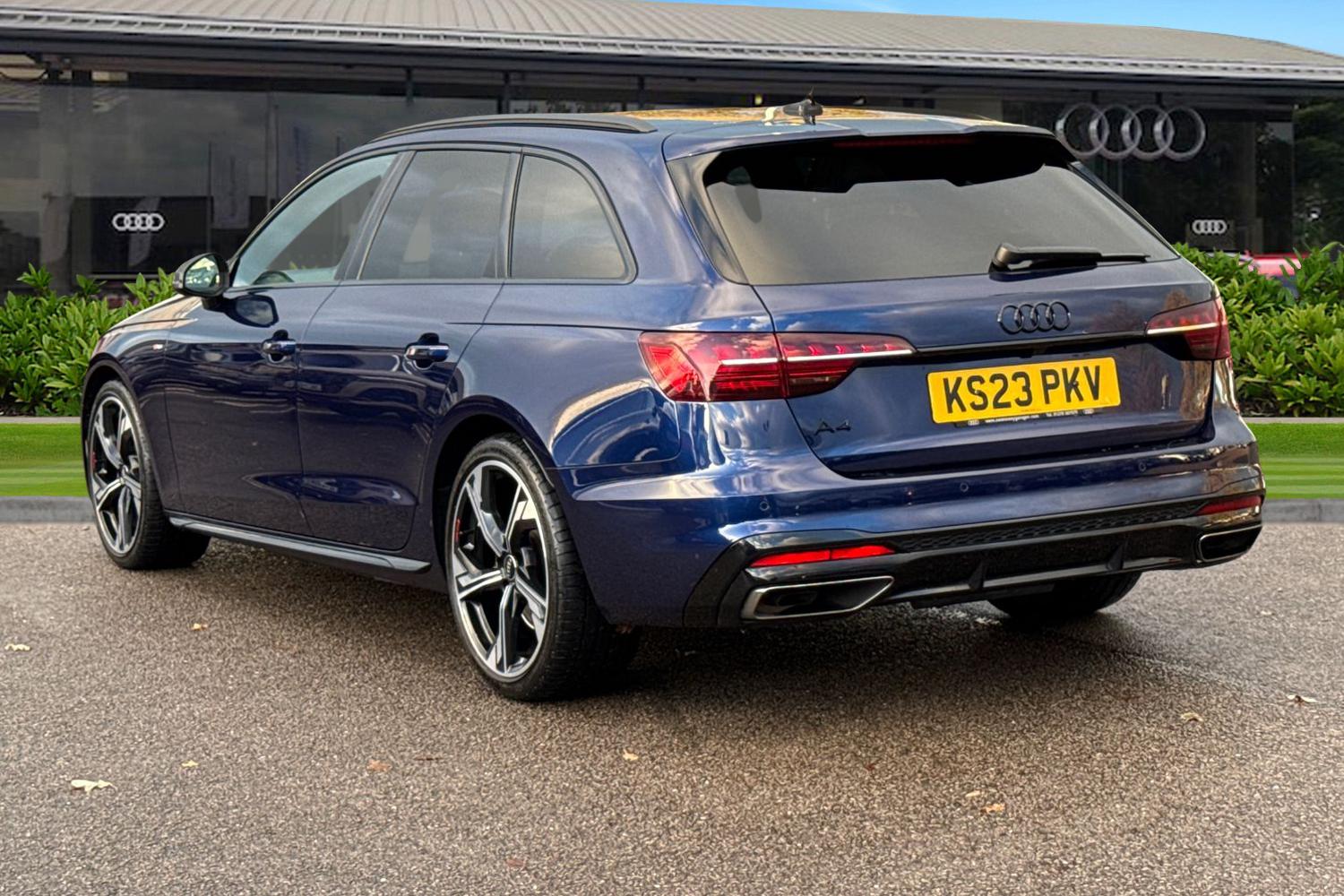 Used Audi A4 Avant 2023 for sale - 76685770: Photo 2