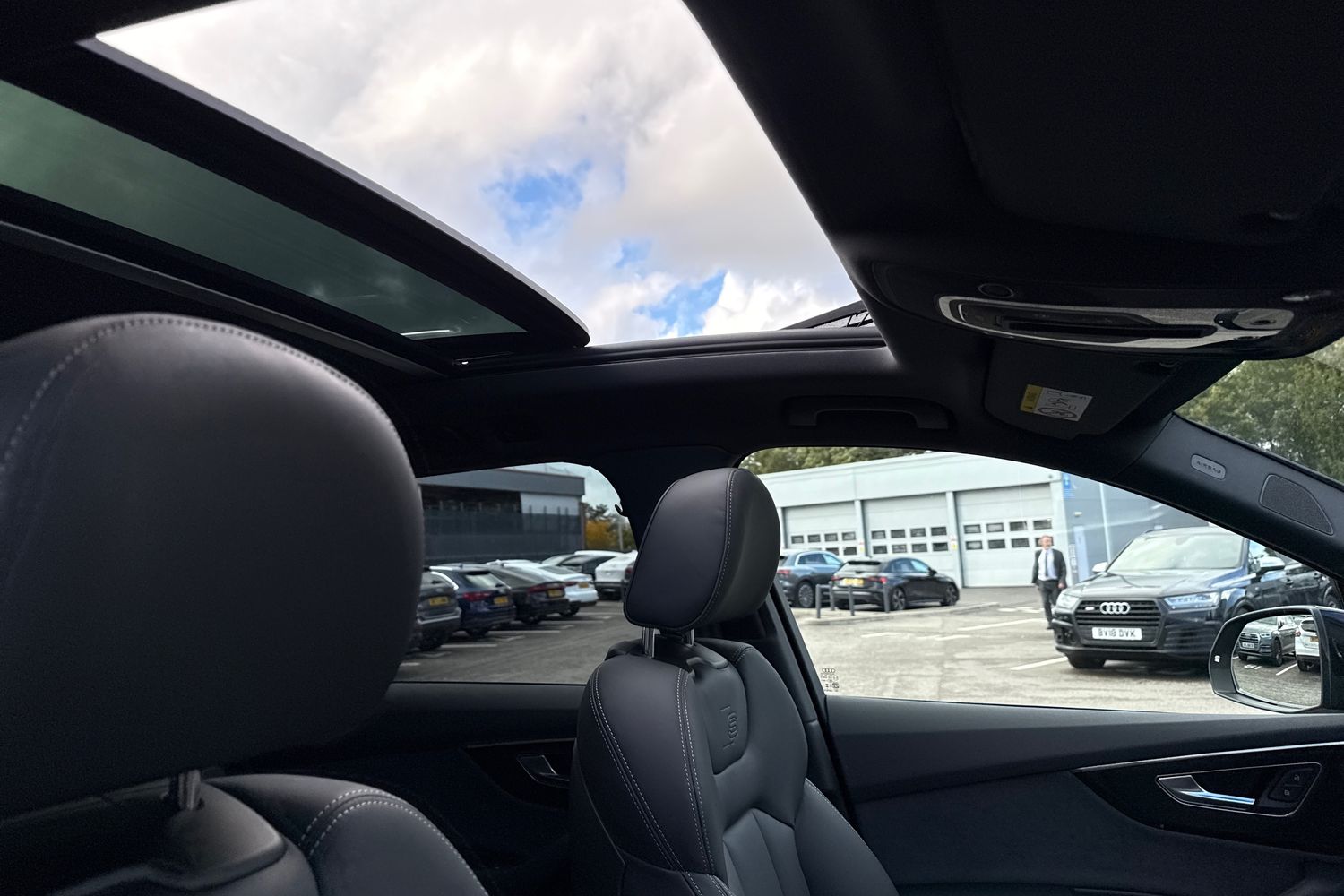 Used Audi Q7 2025 for sale - 76171206: Photo 25