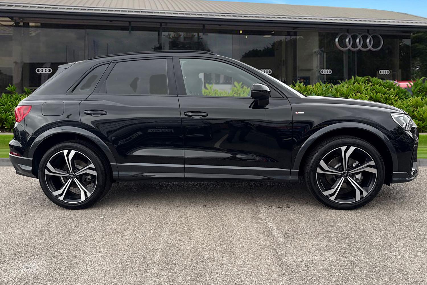 Used Audi Q3 2025 for sale - 76438838: Photo 3