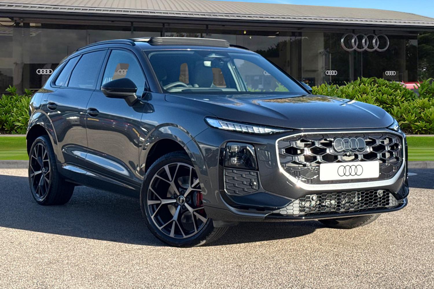 Used Audi Q3 2025 for sale - 76697692: Photo 1