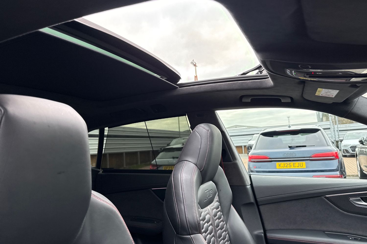 Used Audi RS Q8 2022 for sale - 77076794: Photo 26