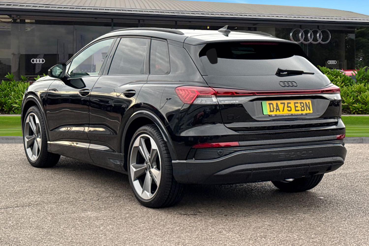 Used Audi Q4 e-tron 2025 for sale - 77164567: Photo 2