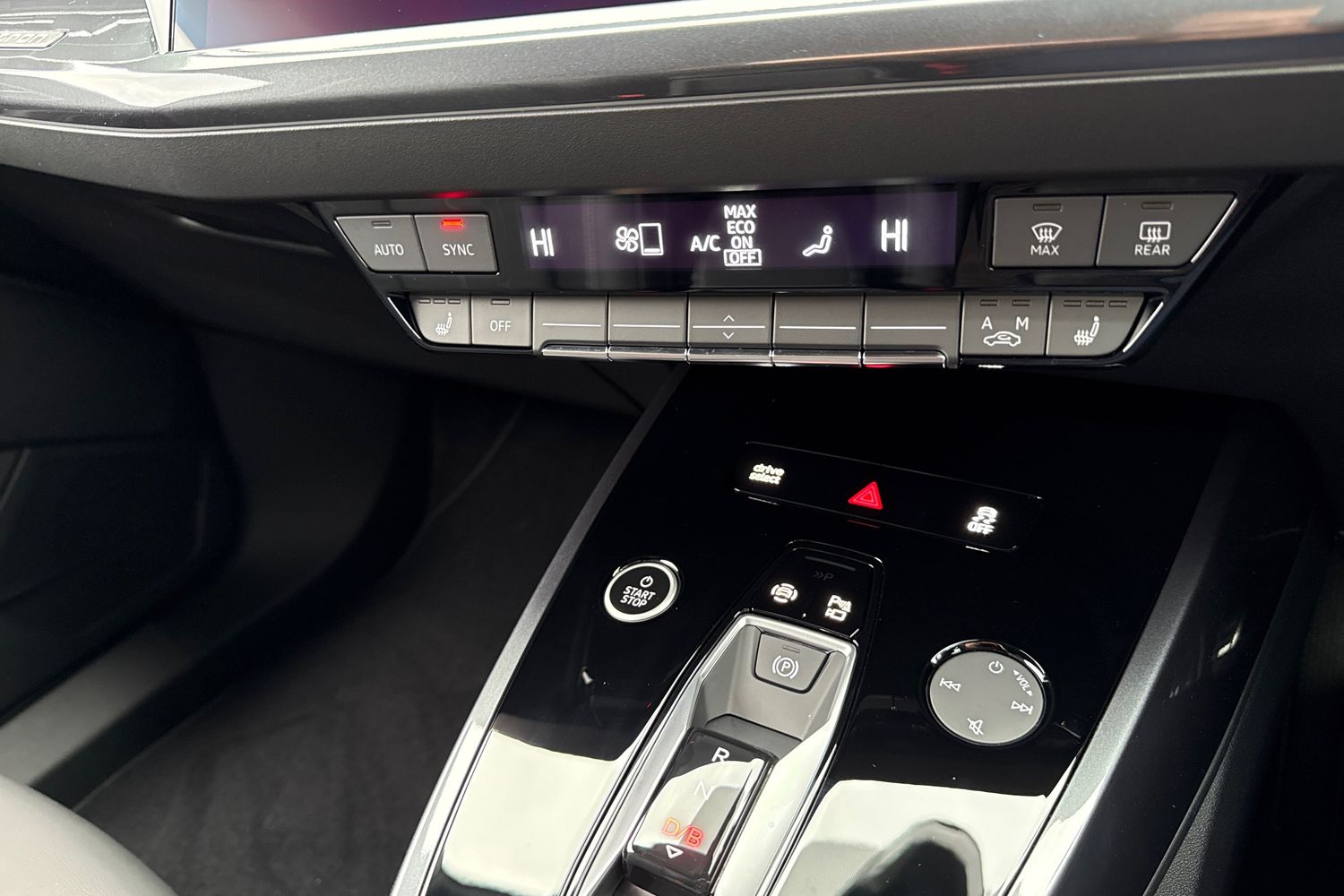 Used Audi Q4 e-tron 2025 for sale - 77164567: Photo 52