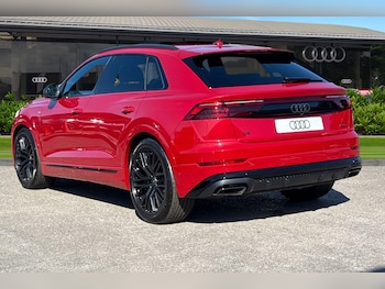 Used Audi Q8 2025 for sale - 76972788: Photo