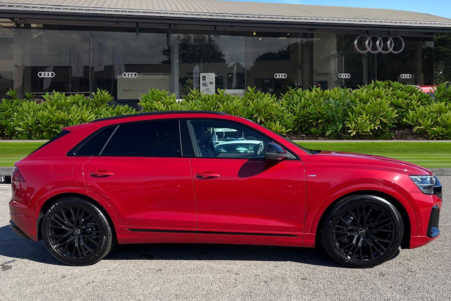 Used Audi Q8 2025 for sale - 76972788: Photo 3