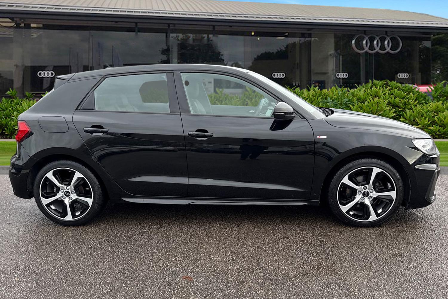 Used Audi A1 2023 for sale - 76774535: Photo 3