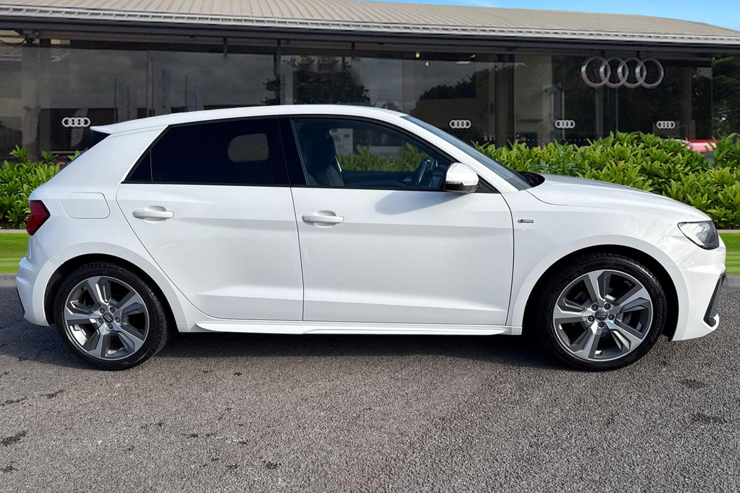 Used Audi A1 2019 for sale - 77742101: Photo 3