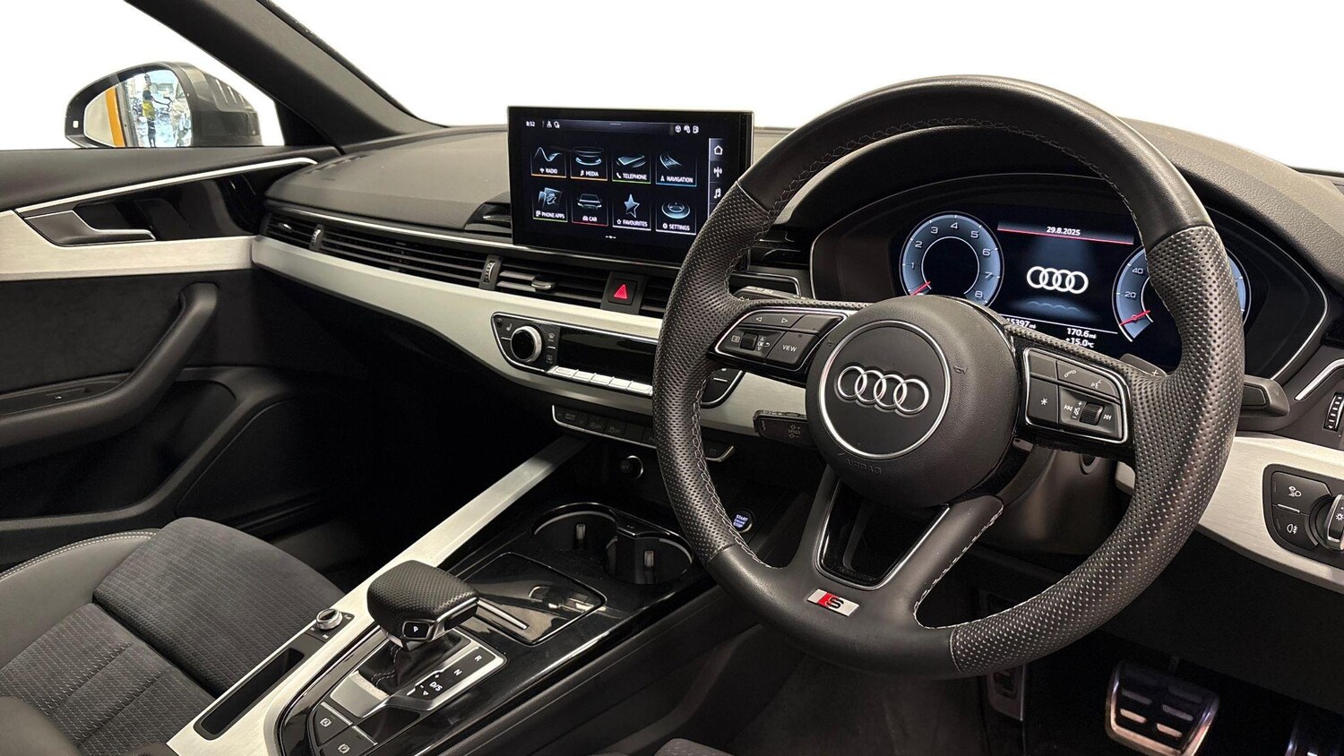 Used Audi A4 2022 for sale - 76090540: Photo 4