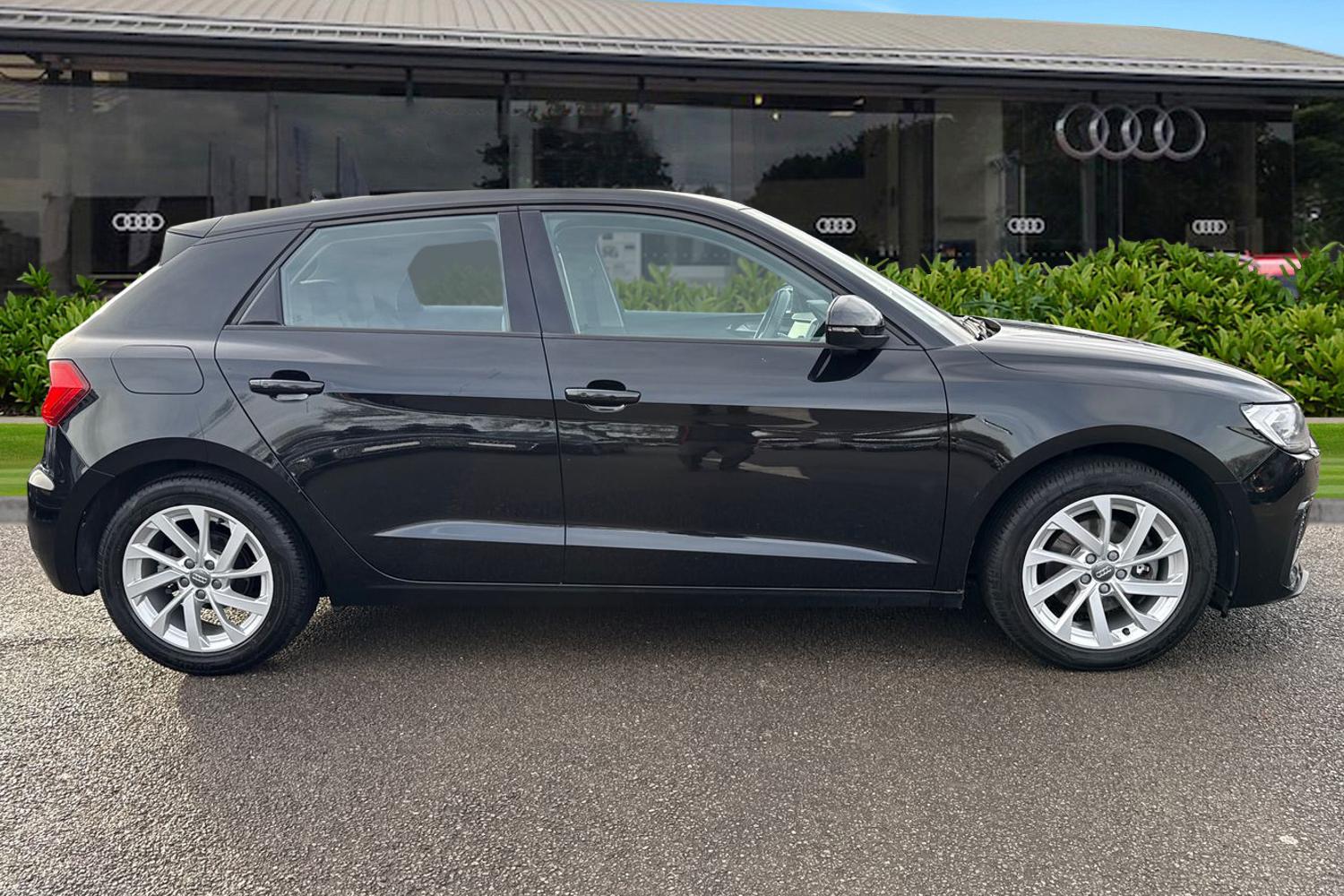 Used Audi A1 2019 for sale - 77206605: Photo 3