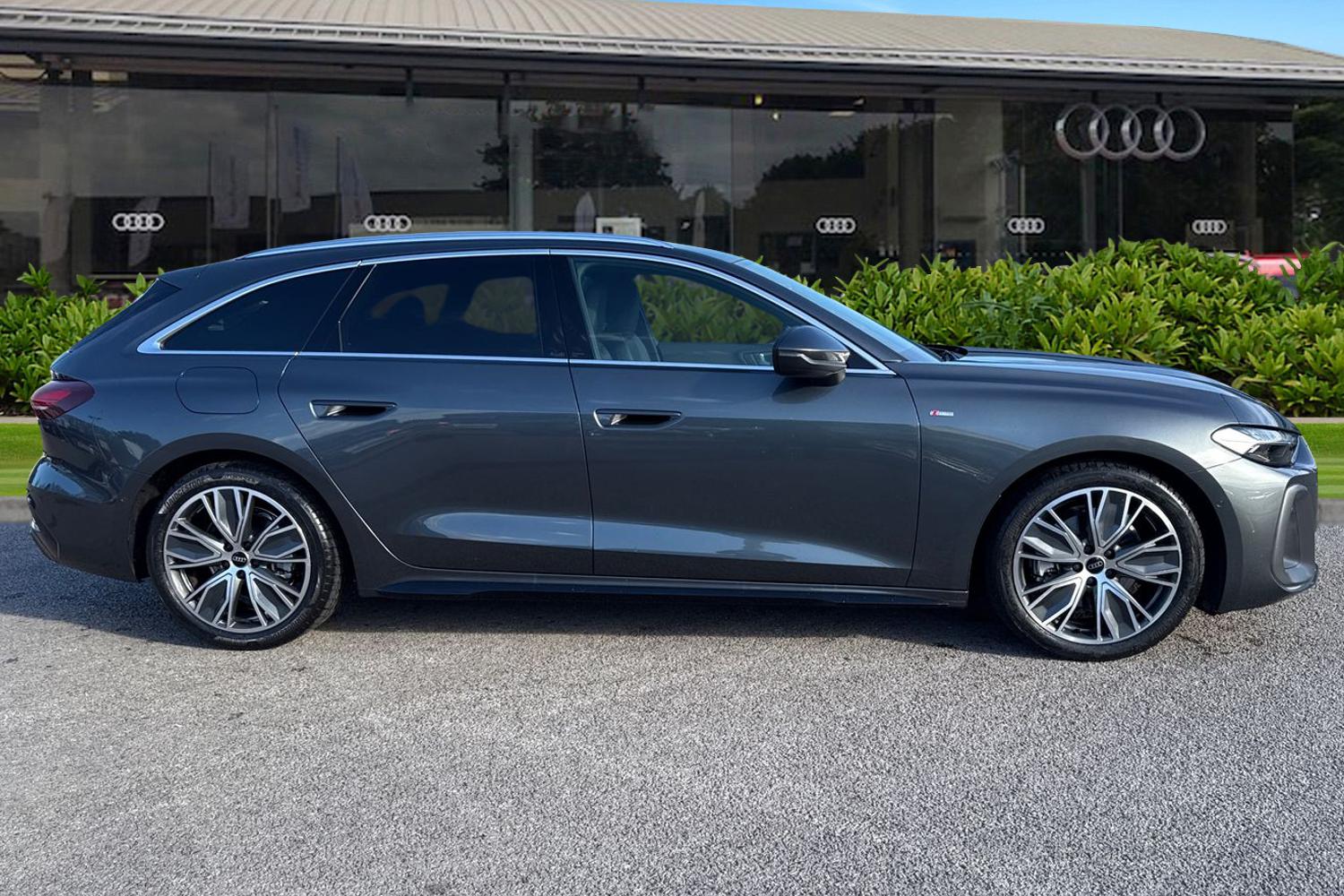 Used Audi A5 2025 for sale - 77742192: Photo 3