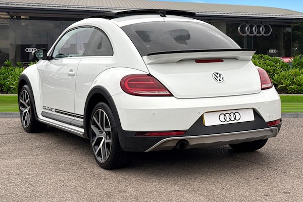 Used Volkswagen Beetle 2018 for sale - 76224741: Photo 2