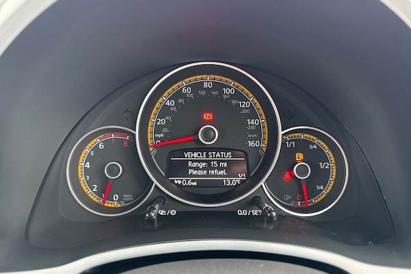 Used Volkswagen Beetle 2018 for sale - 76224741: Photo 30