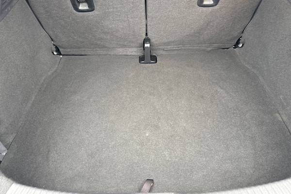 Used Volkswagen Beetle 2018 for sale - 76224741: Photo 7