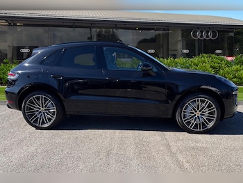 Used Porsche Macan 2021 for sale - 78454347: Photo