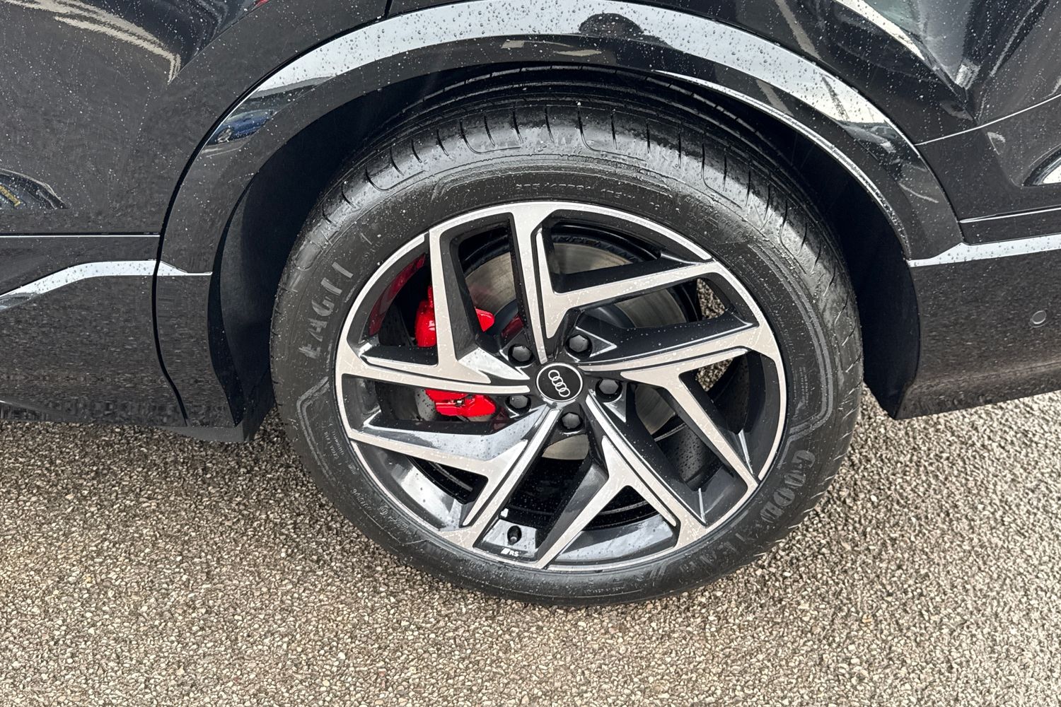 Used Audi Q6 e-tron 2025 for sale - 76177431: Photo 11