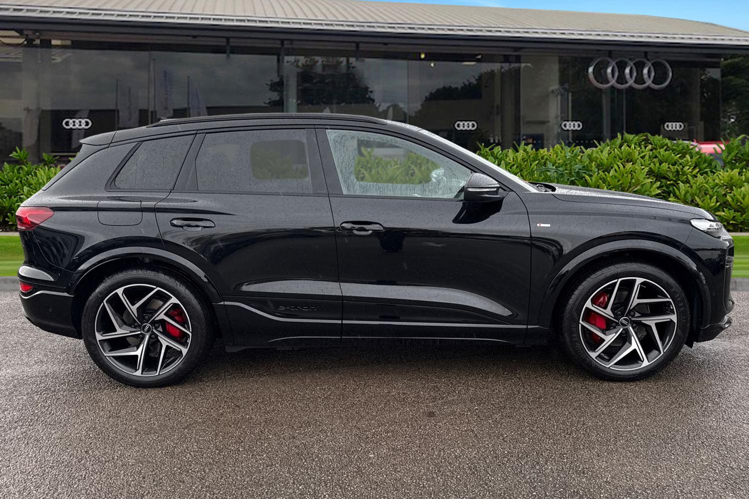 Used Audi Q6 e-tron 2025 for sale - 76177431: Photo 3