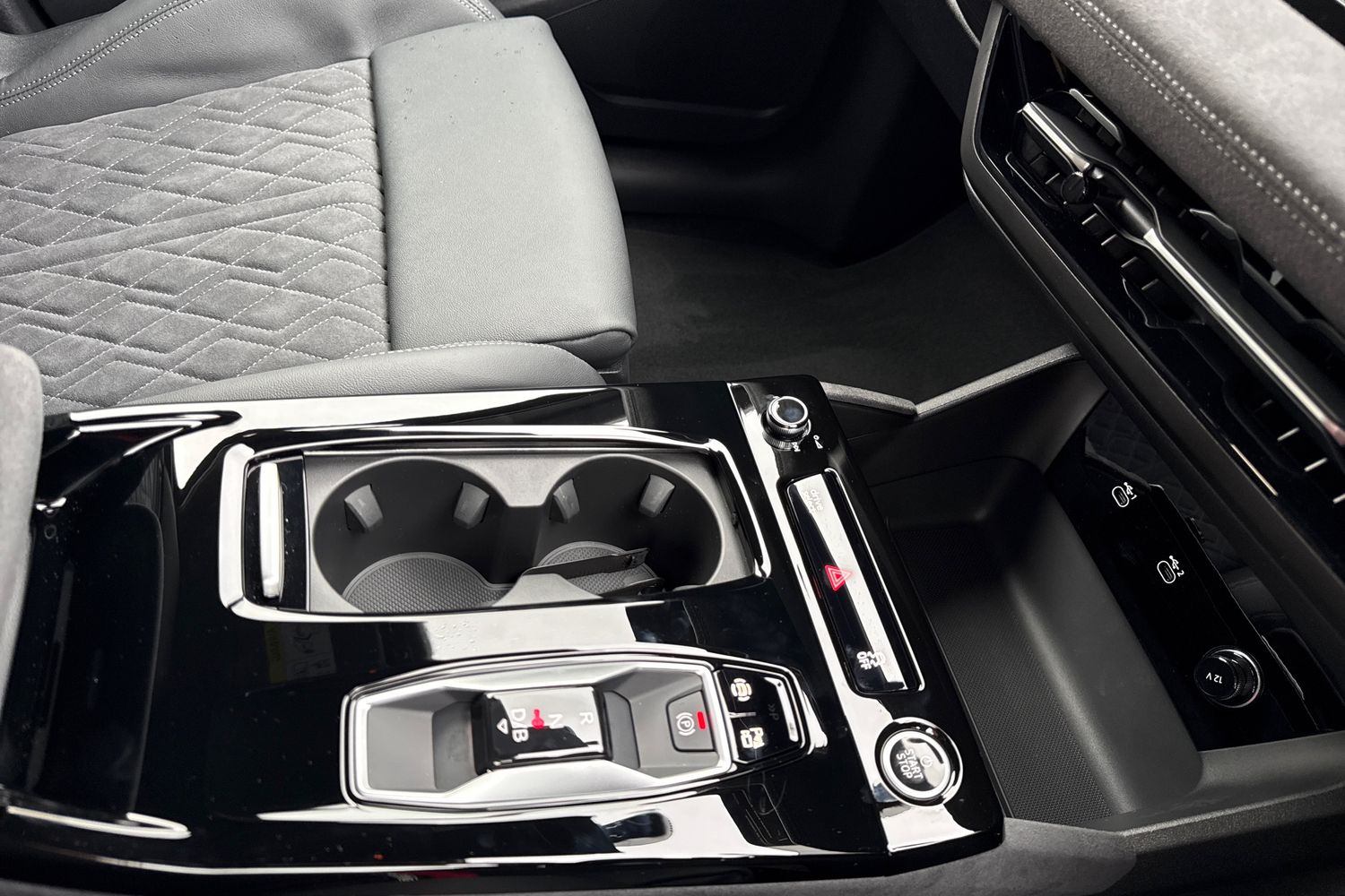 Used Audi Q6 e-tron 2025 for sale - 76177431: Photo 58