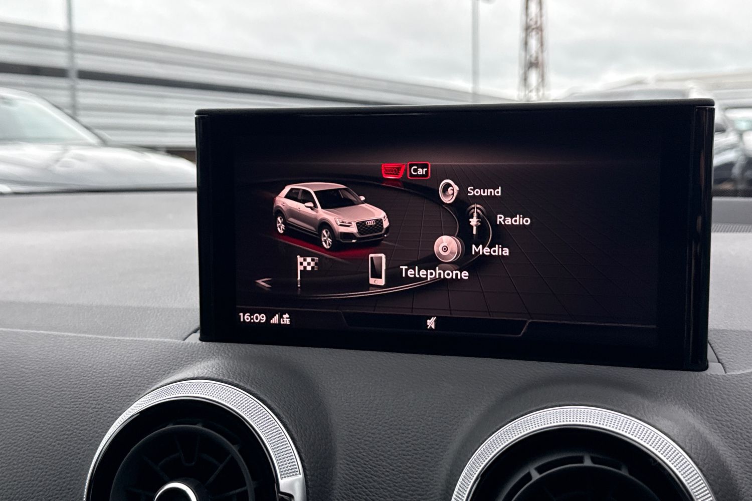 Used Audi Q2 2022 for sale - 77686849: Photo 31