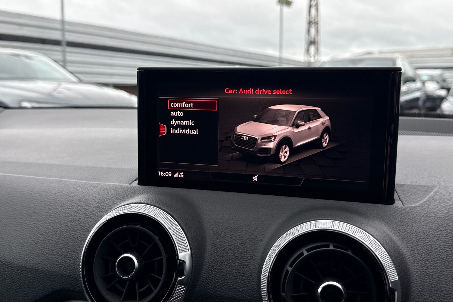 Used Audi Q2 2022 for sale - 77686849: Photo 32