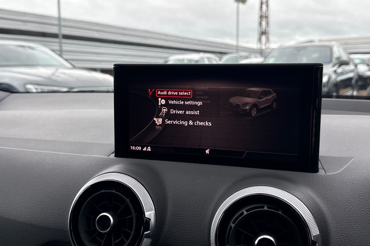 Used Audi Q2 2022 for sale - 77686849: Photo 33