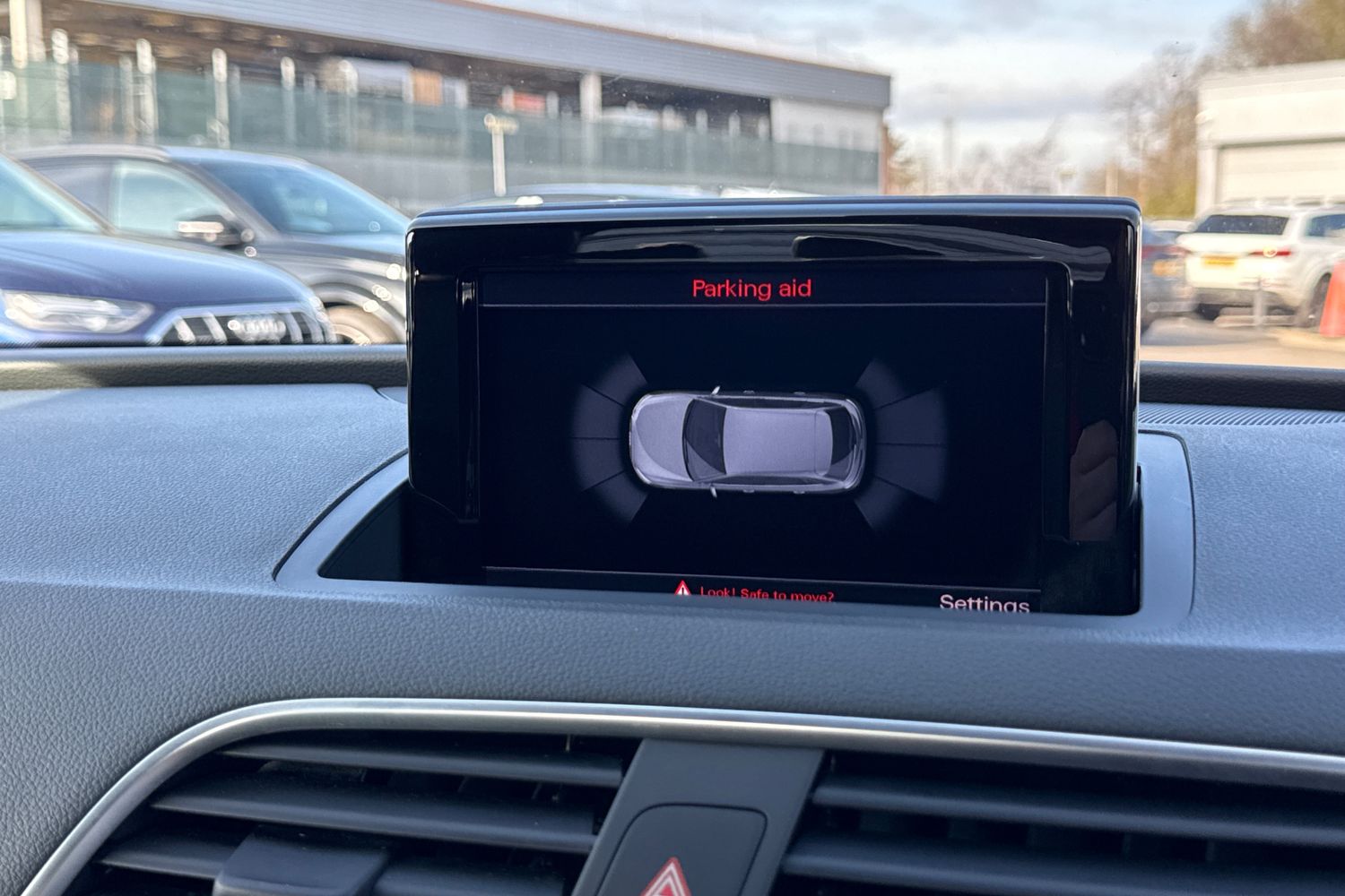 Used Audi Q3 2018 for sale - 77666217: Photo 31