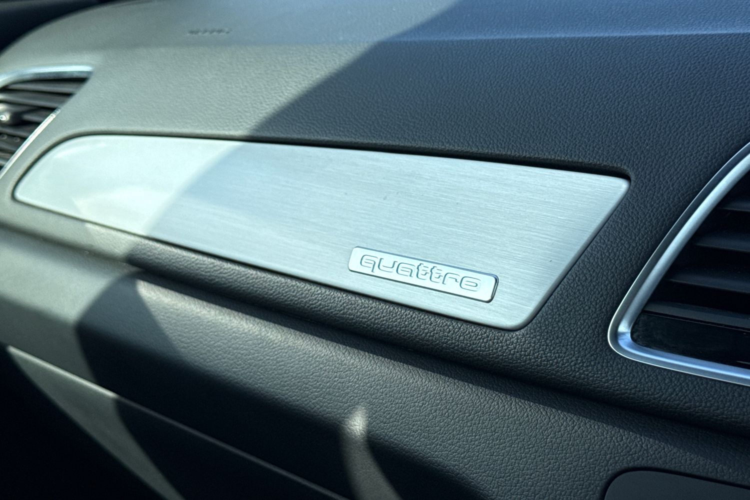 Used Audi Q3 2018 for sale - 77666217: Photo 45