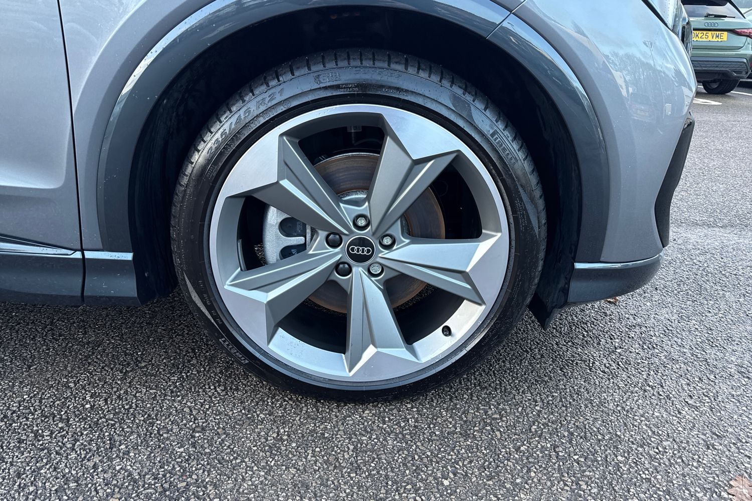 Used Audi Q4 e-tron 2025 for sale - 76863268: Photo 10