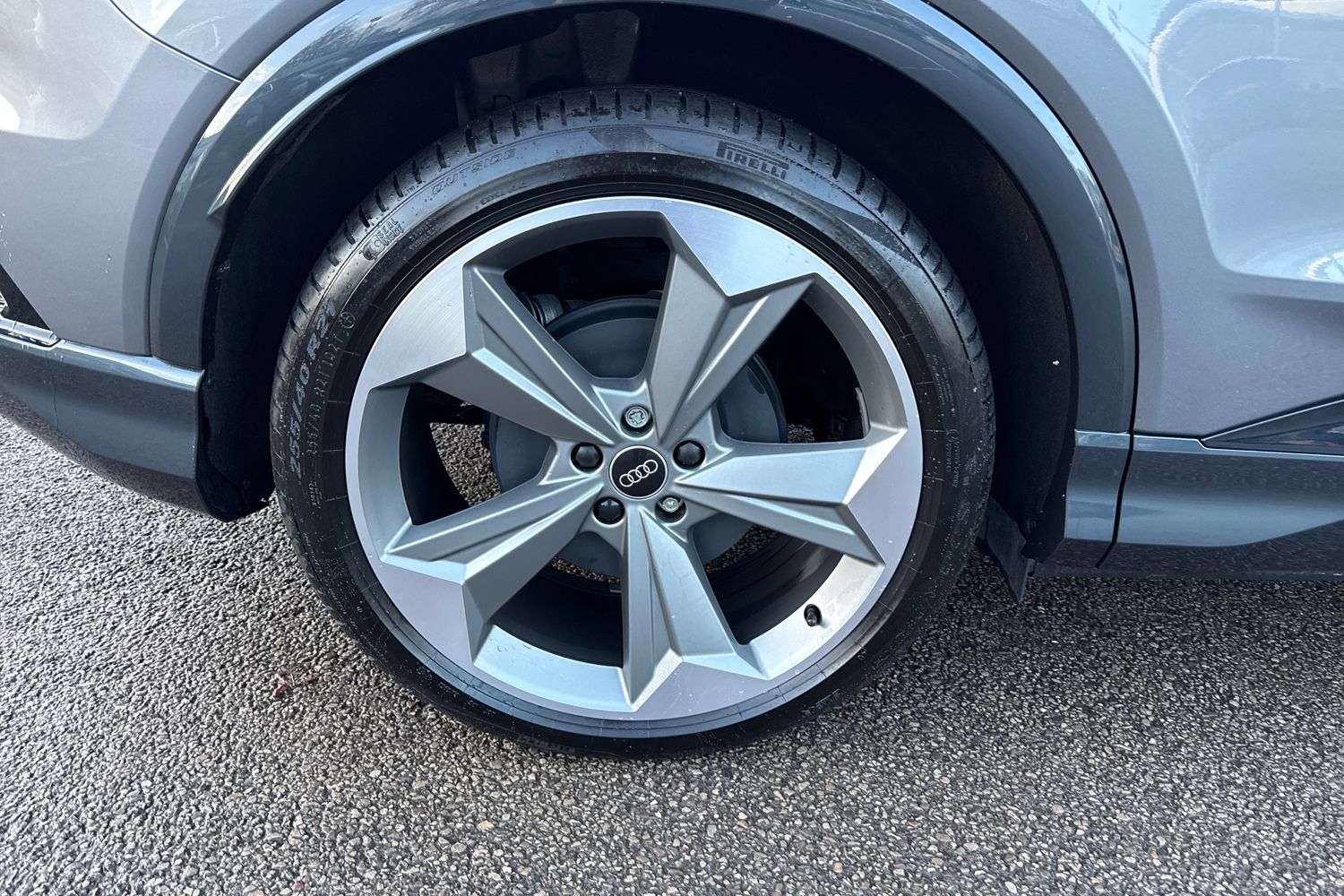 Used Audi Q4 e-tron 2025 for sale - 76863268: Photo 11