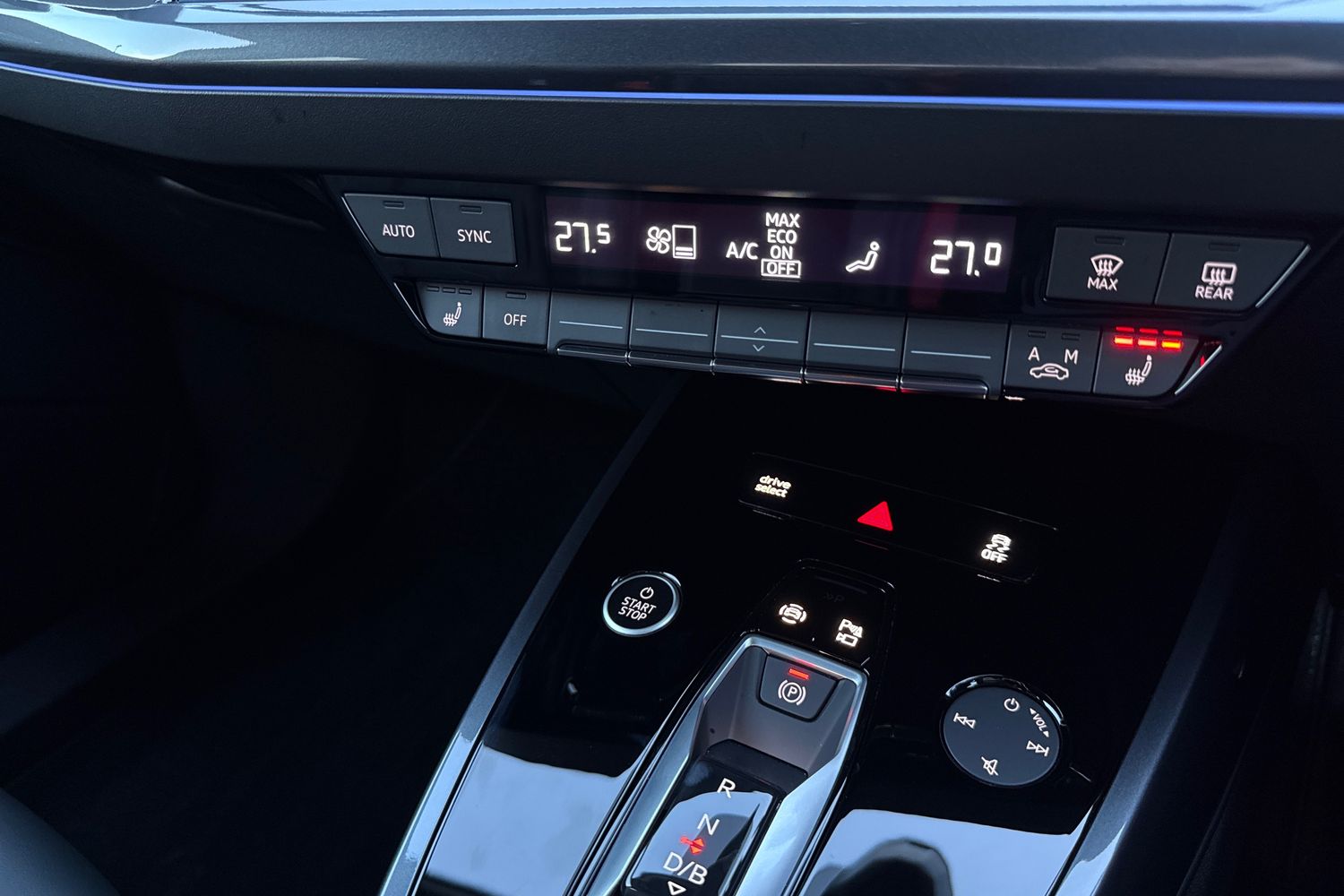 Used Audi Q4 e-tron 2025 for sale - 76863268: Photo 22