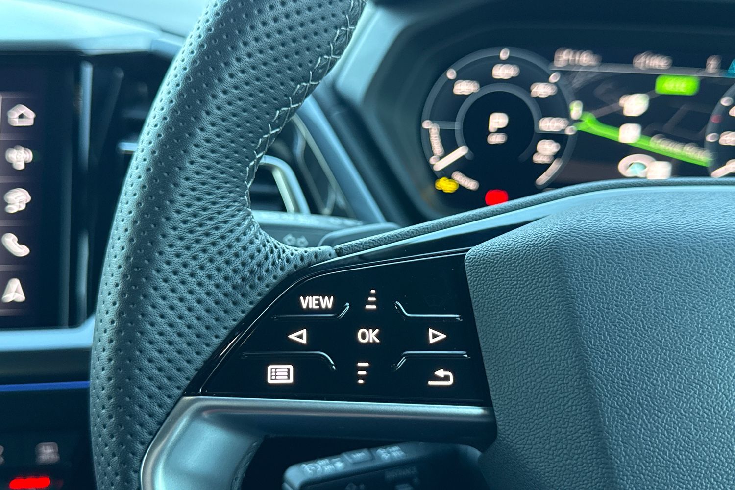 Used Audi Q4 e-tron 2025 for sale - 76863268: Photo 27