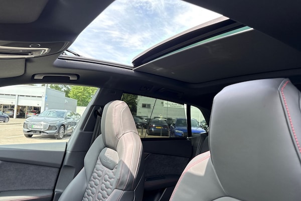 Used Audi RS Q8 2025 for sale - 75787636: Photo 24