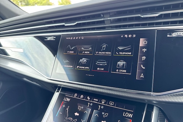 Used Audi RS Q8 2025 for sale - 75787636: Photo 37