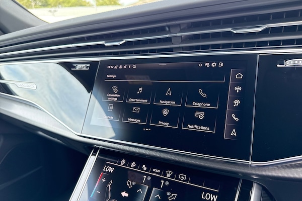 Used Audi RS Q8 2025 for sale - 75787636: Photo 54