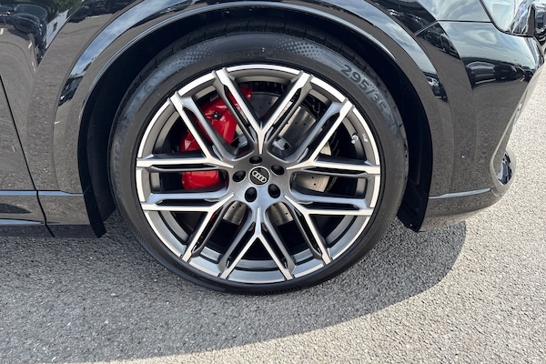 Used Audi RS Q8 2025 for sale - 75787636: Photo 9