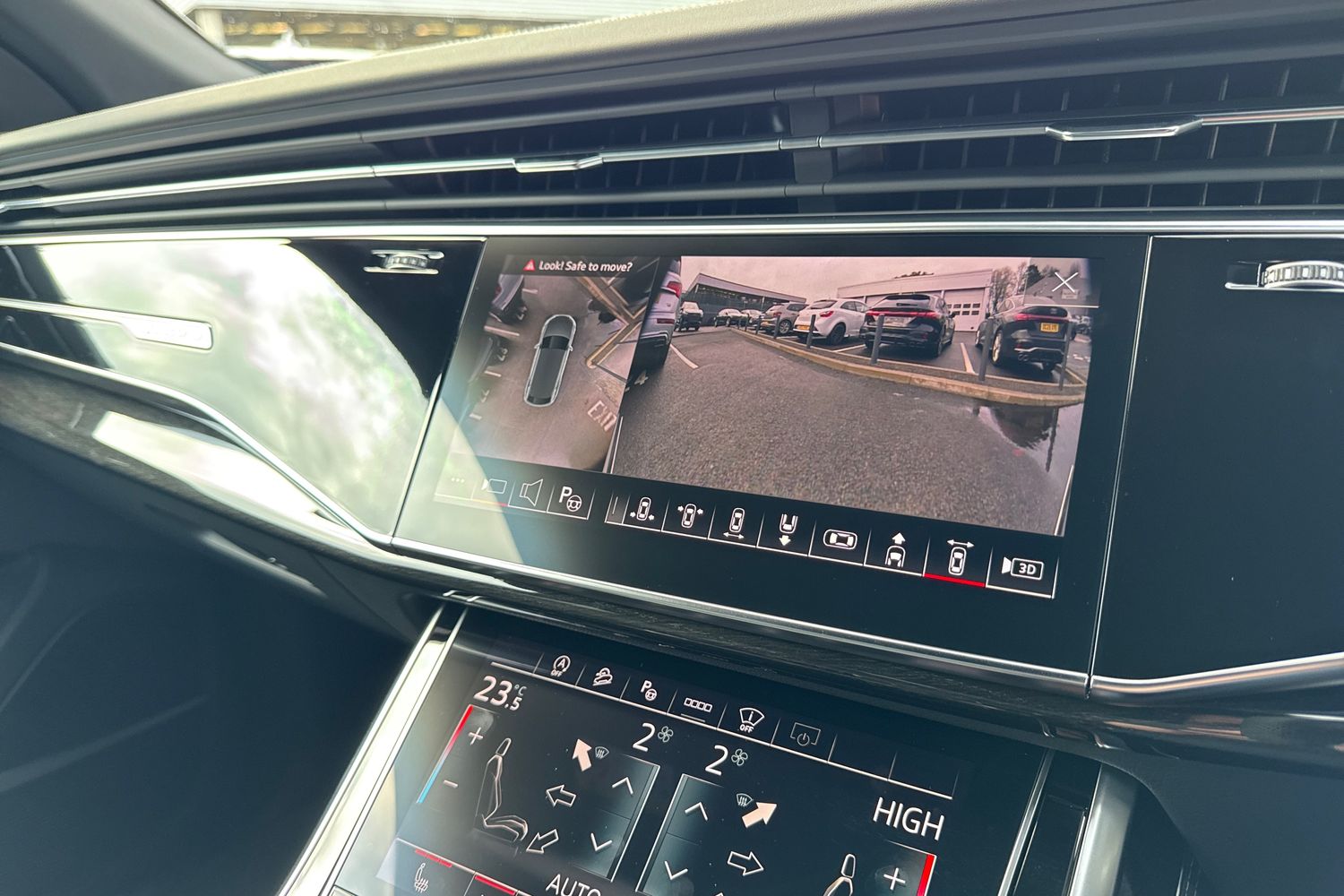 Used Audi SQ8 2025 for sale - 76909475: Photo 27