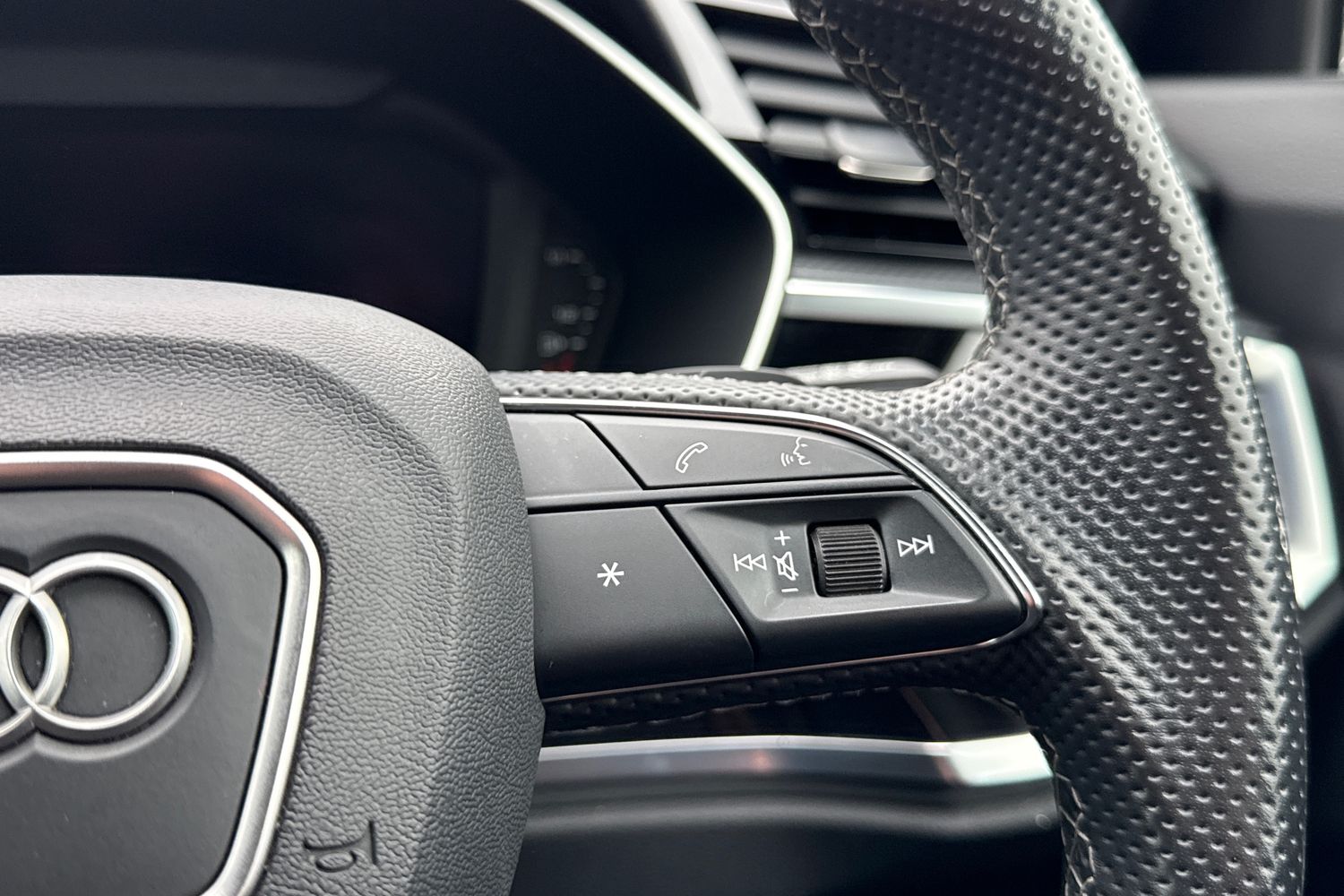 Used Audi Q3 2023 for sale - 77472867: Photo 25