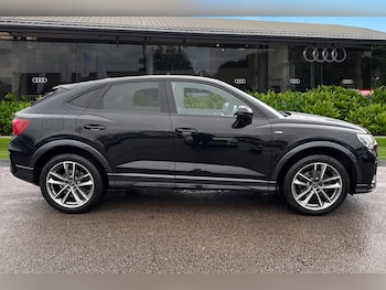 Used Audi Q3 2023 for sale - 77472867: Photo