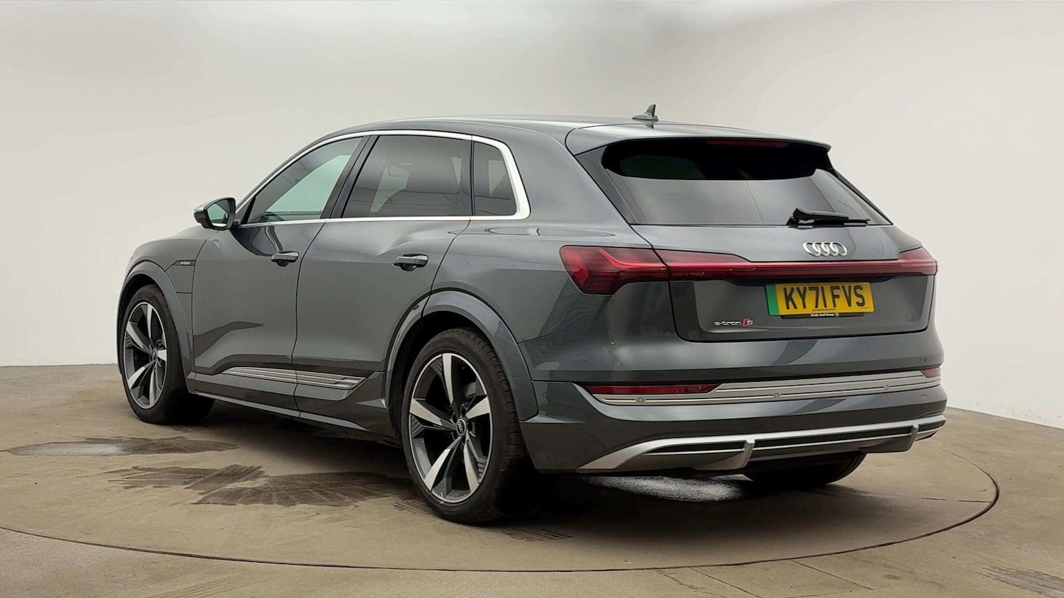 Used Audi e-tron 2021 for sale - 77535465: Photo 2