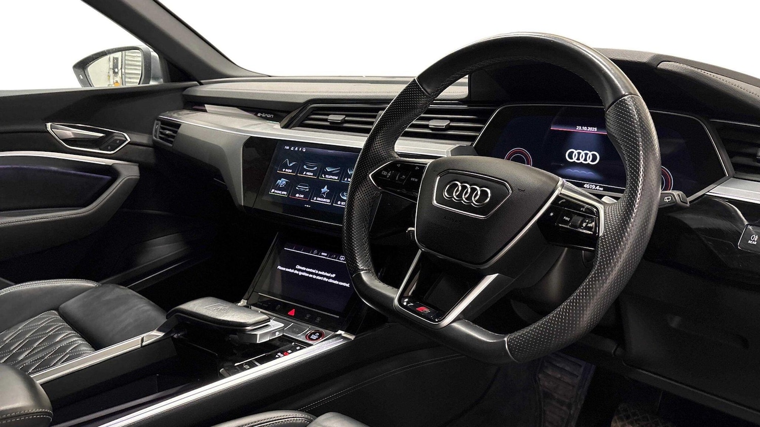 Used Audi e-tron 2021 for sale - 77535465: Photo 6