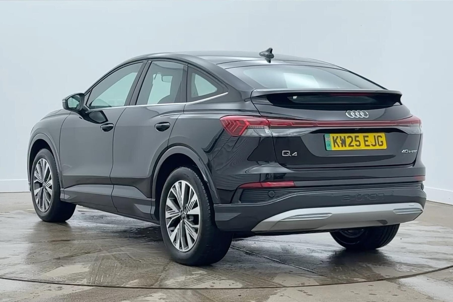 Used Audi Q4 e-tron 2025 for sale - 77463133: Photo 16