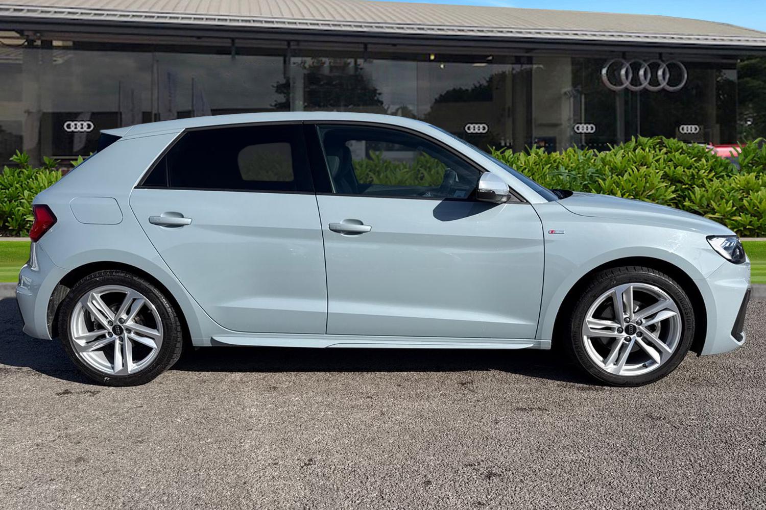 Used Audi A1 2023 for sale - 77742090: Photo 3