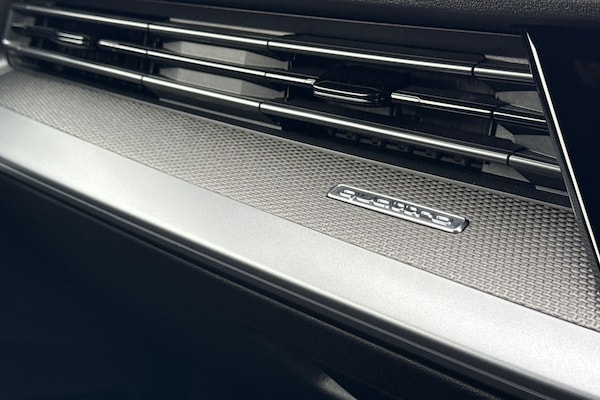 Used Audi RS3 2025 for sale - 76256994: Photo 60